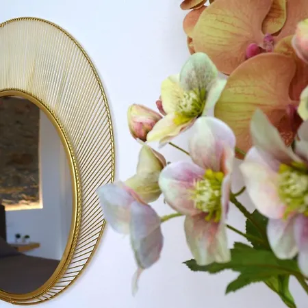 L' Attico Giallo Oro Di Giulia Apartmán
