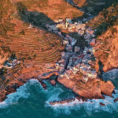 L' Attico Giallo Oro Di Giulia *