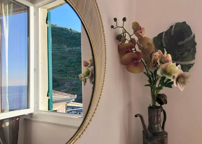 L' Attico Giallo Oro Di Giulia مانارولا