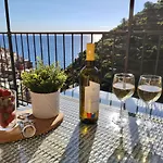 Appartement L' Attico Giallo Oro Di Giulia *